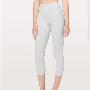 Lululemon wunder under high-rise crop 21”